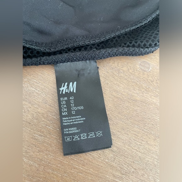 H&M Tie Off Bikini Bottom in Black Sz 12 - Picture 2 of 5